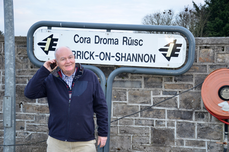 Gerry ordering the train for Dublin